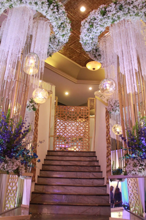 Lobby & Reception