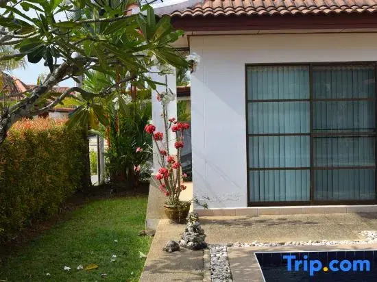 Private Pool Villa - 3BR Multi-Family in Mae Phim - Sleeps 8