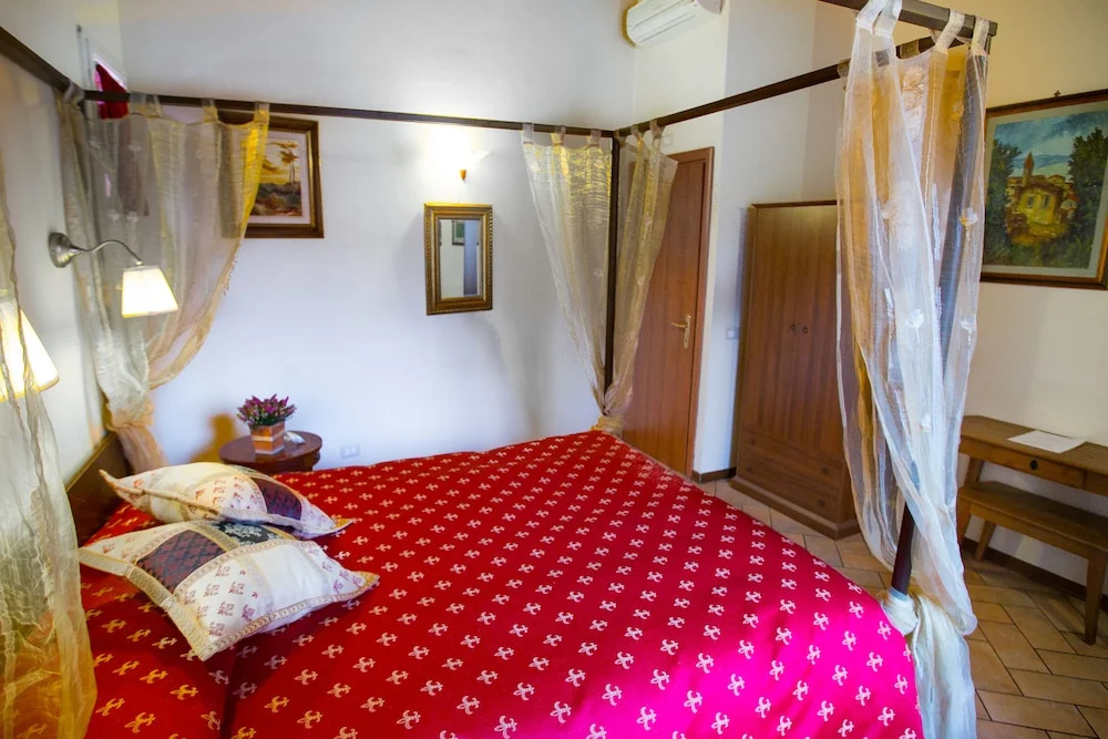 Comfort room
