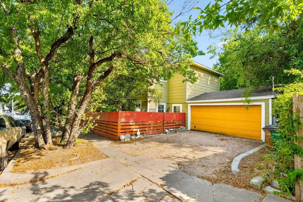Eclectic 3 Bedroom Block From South Congress!