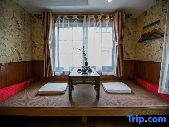 Standard Double room with garden view (full double bed)