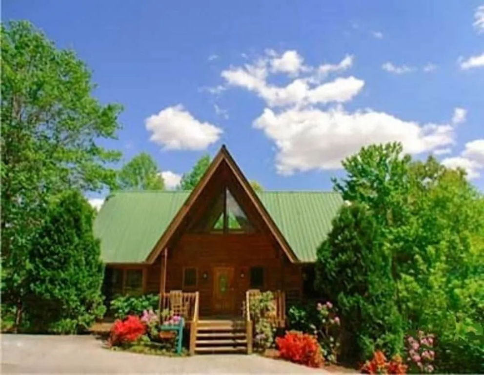 11 Above and Beyond - 4 Br Cabin