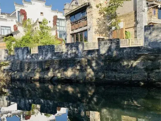 East Garden Boutique Hotel