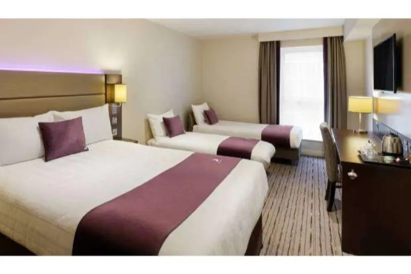 Premier Inn London Tower Bridge — фото