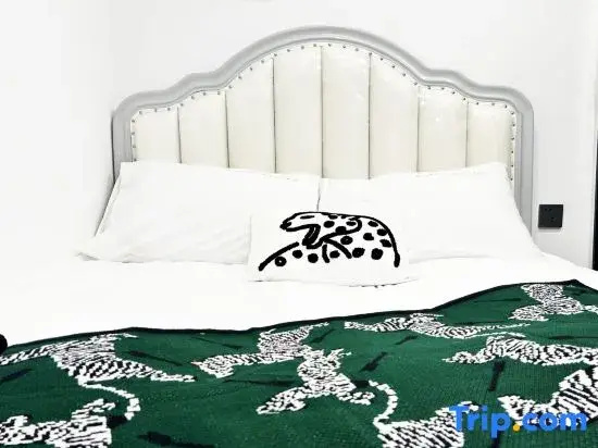 3 Bedrooms Triple Apartment