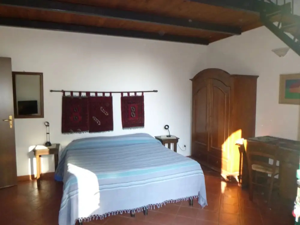 Standard Triple room with balcony