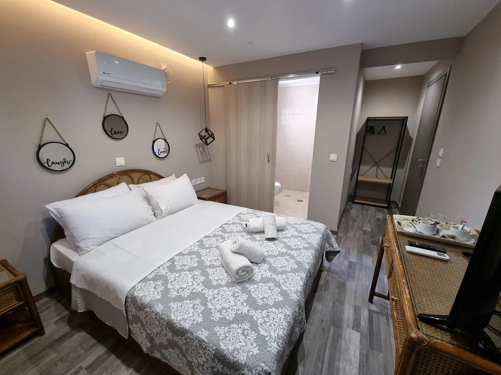 Economy room