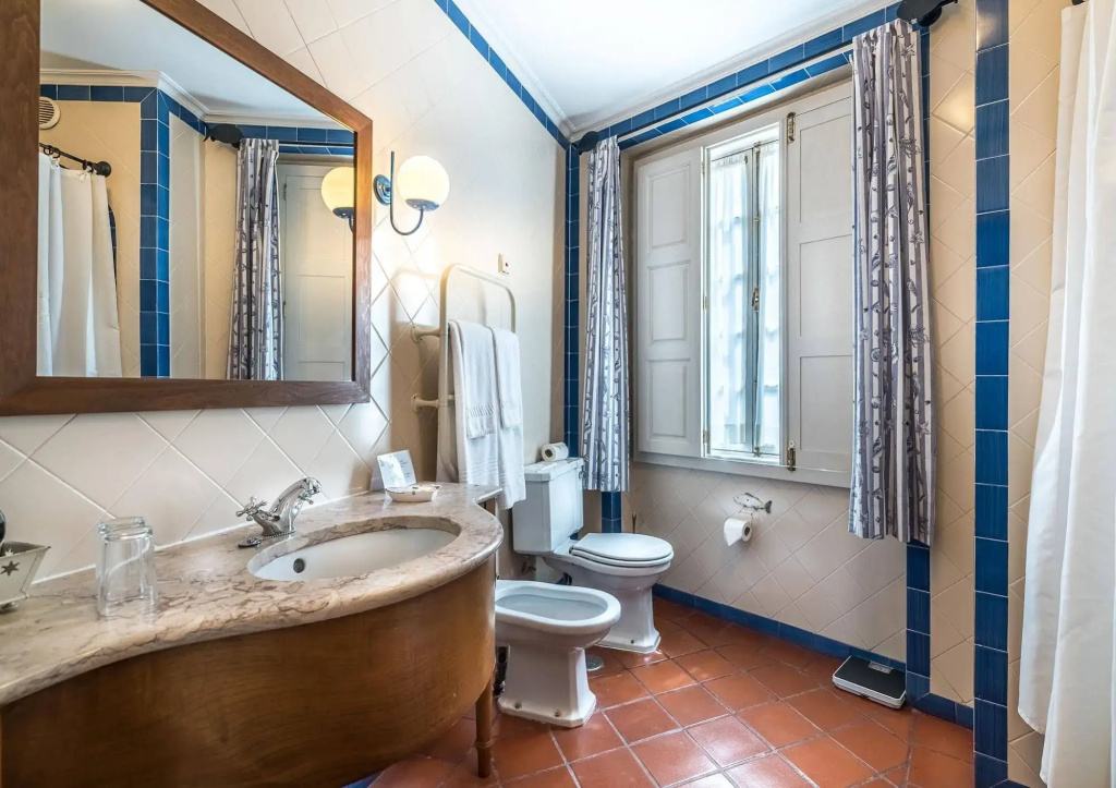 Lawrence's Hotel - Général