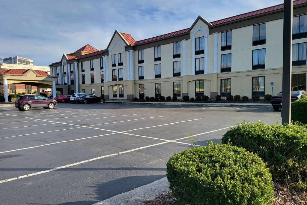 Wingate by Wyndham Greensboro/Coliseum