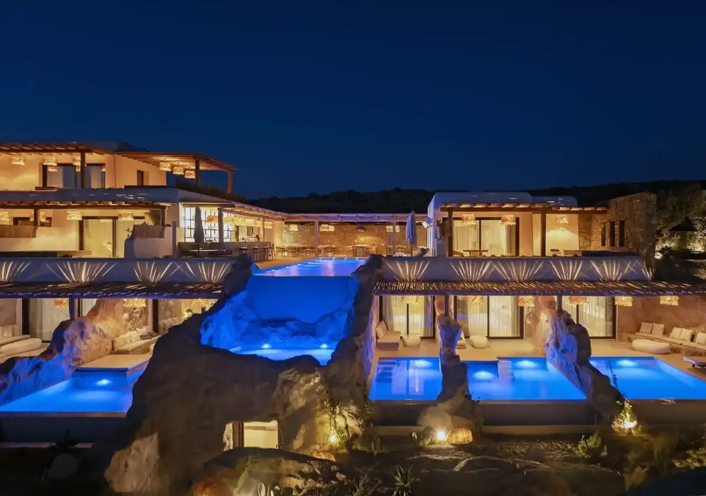 WhiteArt Suites