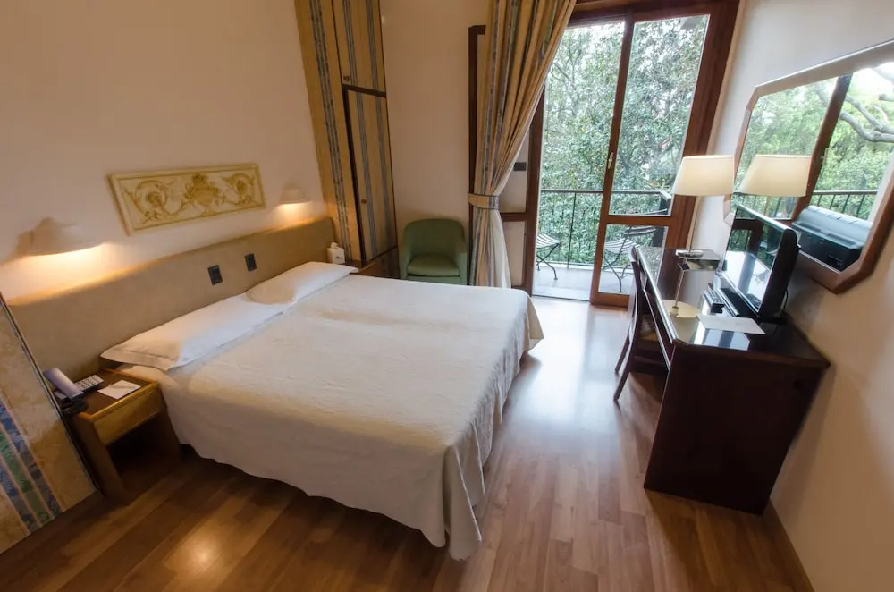 Standard Single room with balcony