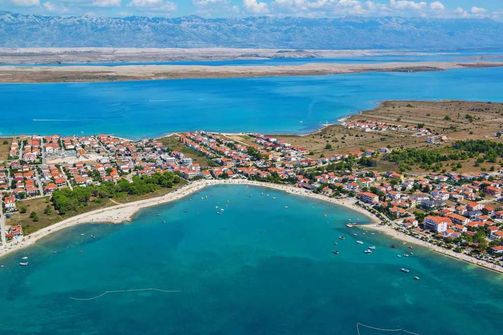 Apartment in Vir Near Jadro Beach