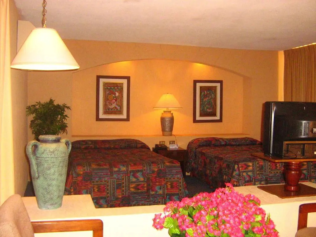 Hotel Las Palmas Midway Inn - Chambres