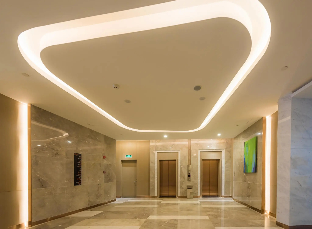 Lobby & Reception