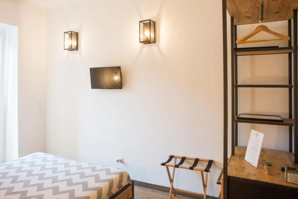 Standard Double room with balcony (full double bed)