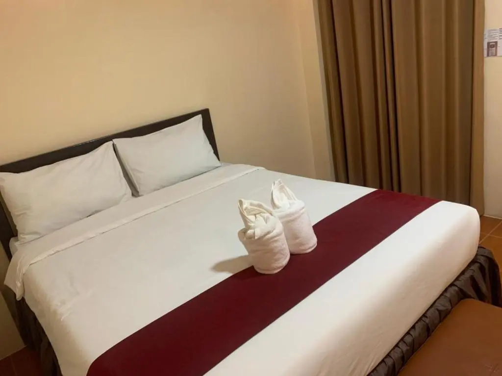 Deluxe Double room with balcony (full double bed)