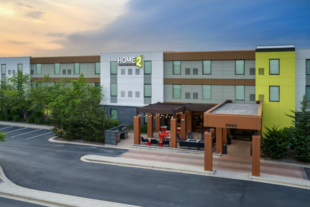 Home2 Suites by Hilton Milwaukee Airport