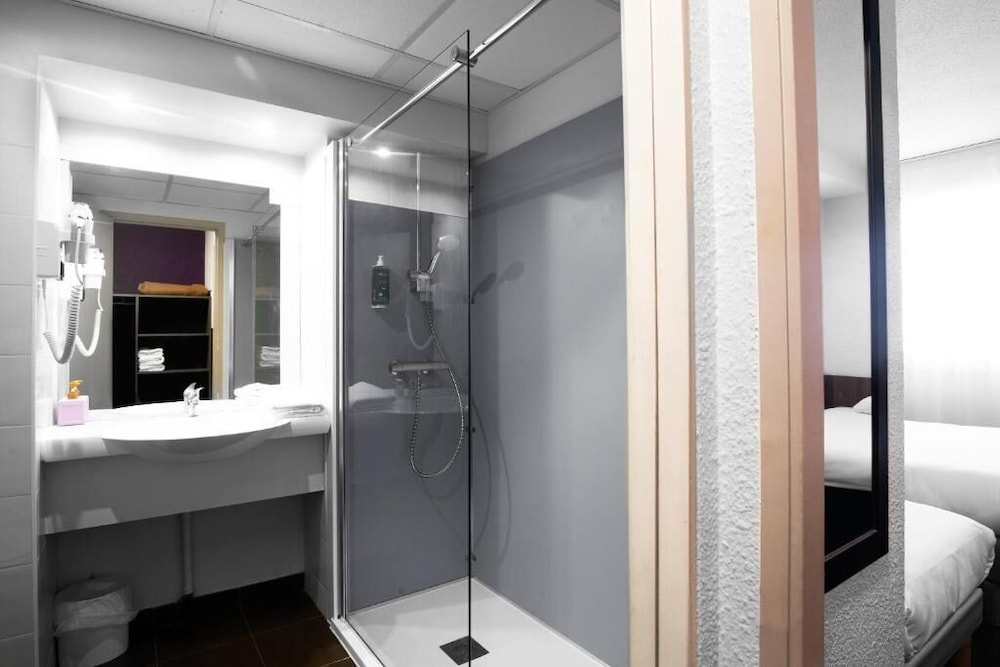 Brit Hotel Confort Montpellier Parc Expositions - Chambres