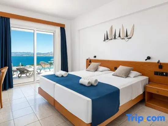 Superior Double room with sea view (full double bed)