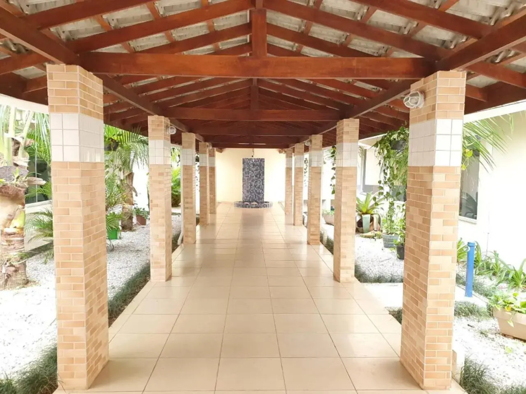 Lindo apto com 3 quartos, apenas 1 quadra da praia das Toninhas