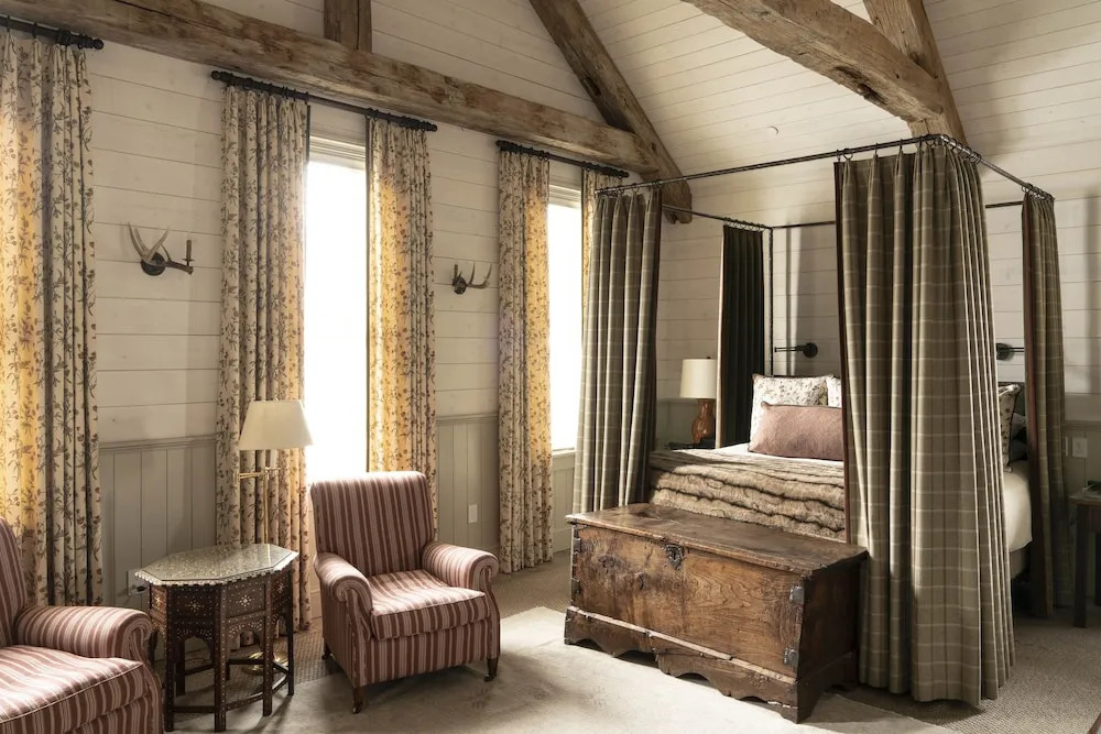 Eleven Scarp Ridge Lodge by null