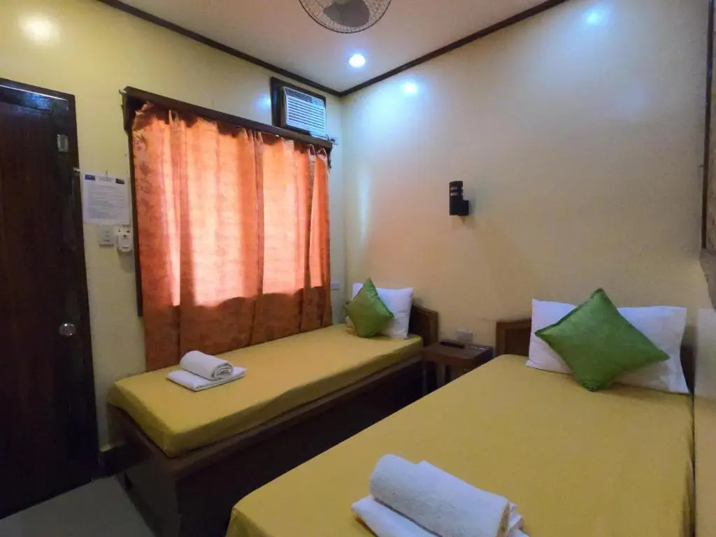 Standard Double room (twin beds)