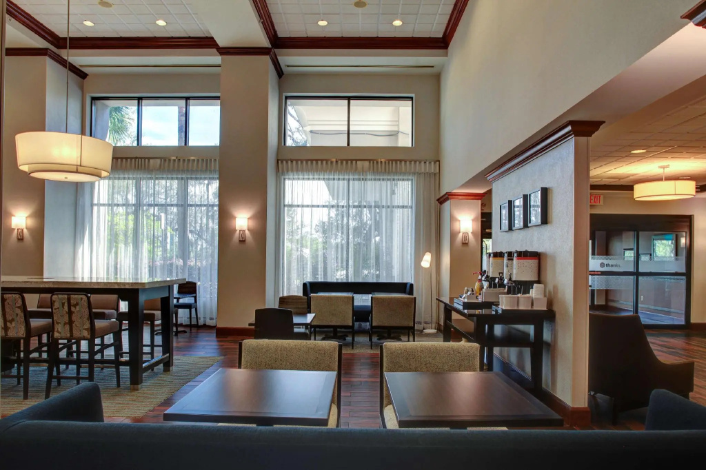 Hampton Inn & Suites Lake Mary At Colonial Townpark - Général