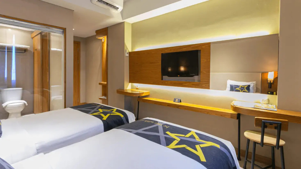 Yellow Star Ambarukmo Hotel - Chambres