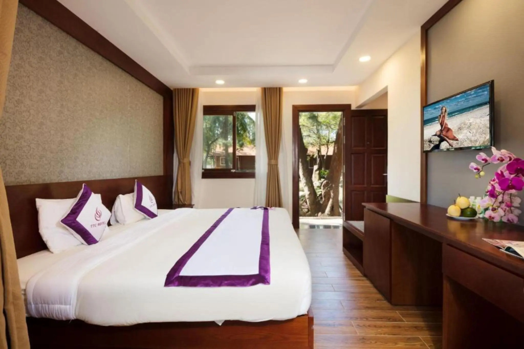 Superior Double room (full double bed)