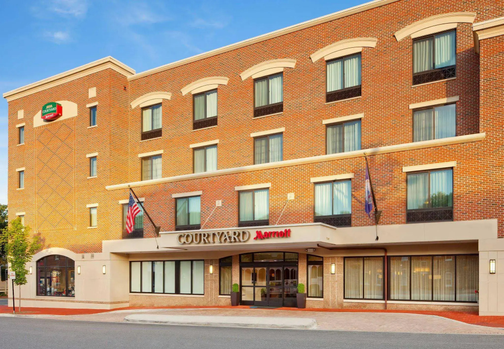 Courtyard by Marriott Fredericksburg Historic District