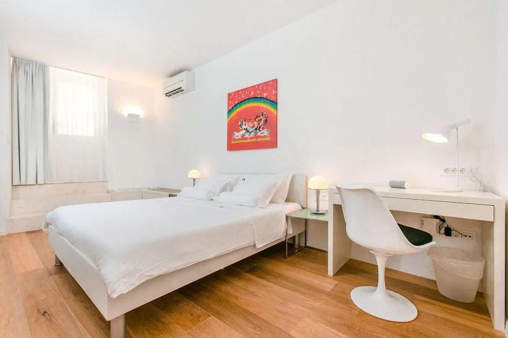 Superior Double Studio (twin beds)