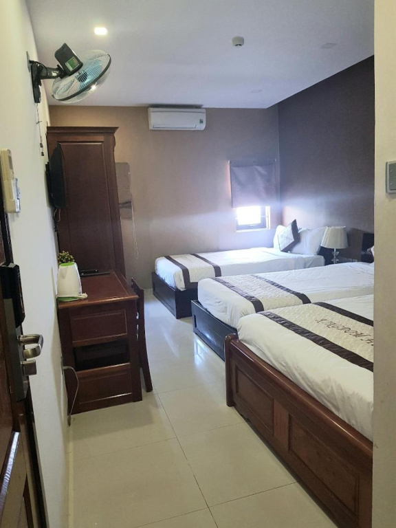 Kingdom Hotel - Général