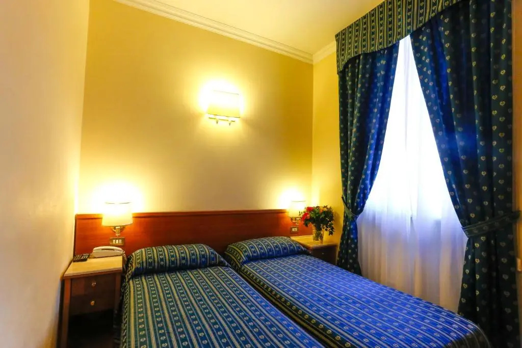 Double room (twin beds)