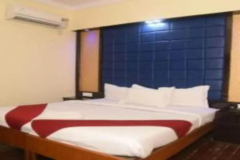 Hotel Rajhans International - Chambres