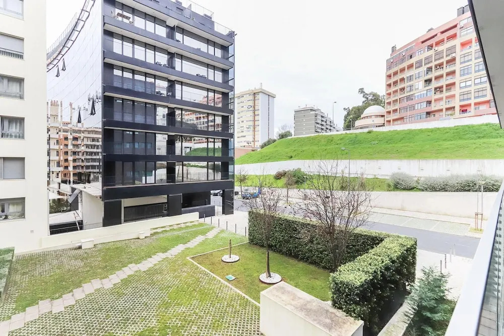 Benfica Prime Terrace by Homing