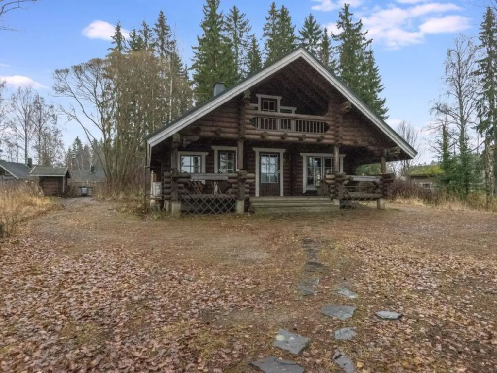 Holiday Home Kärkimökki