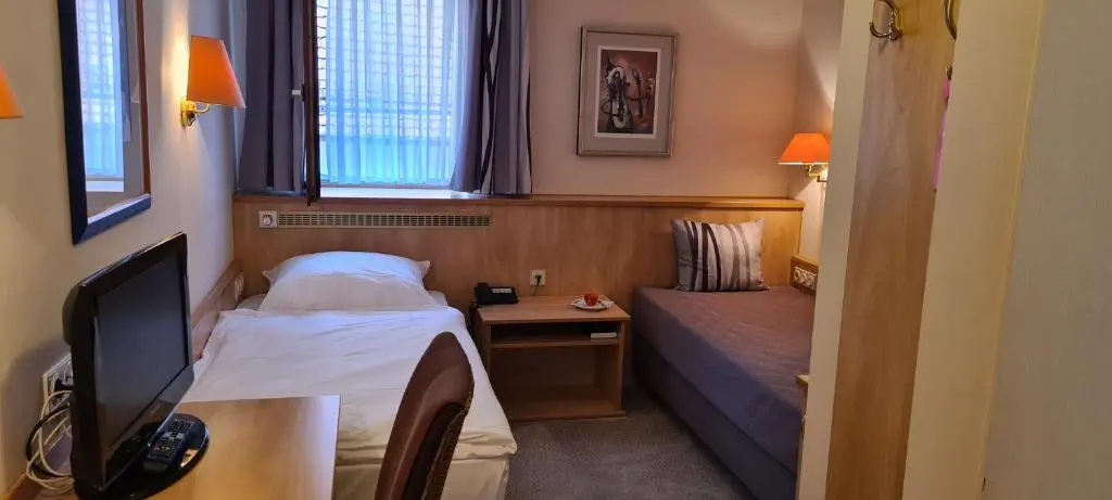 Hotel Garni Am Ellinger Tor - Chambres
