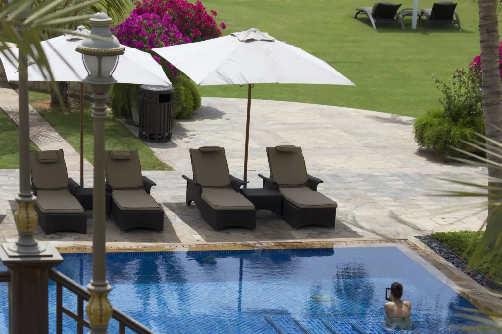 Shangri-La Hotel Apartments Qaryat Al Beri - фото 25