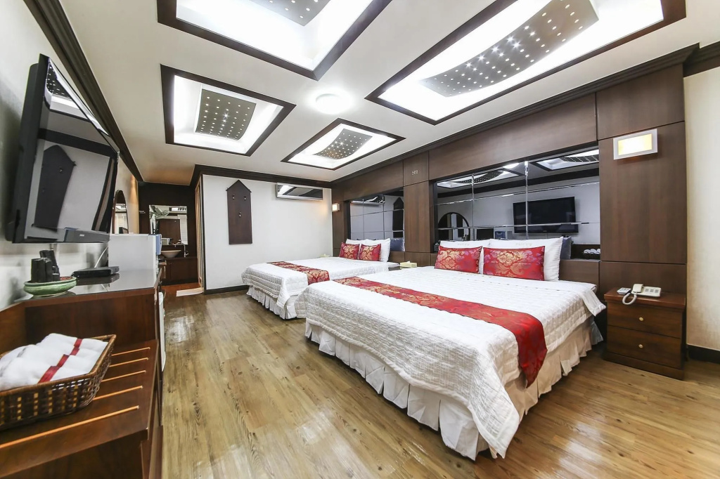 Hotel photo 2