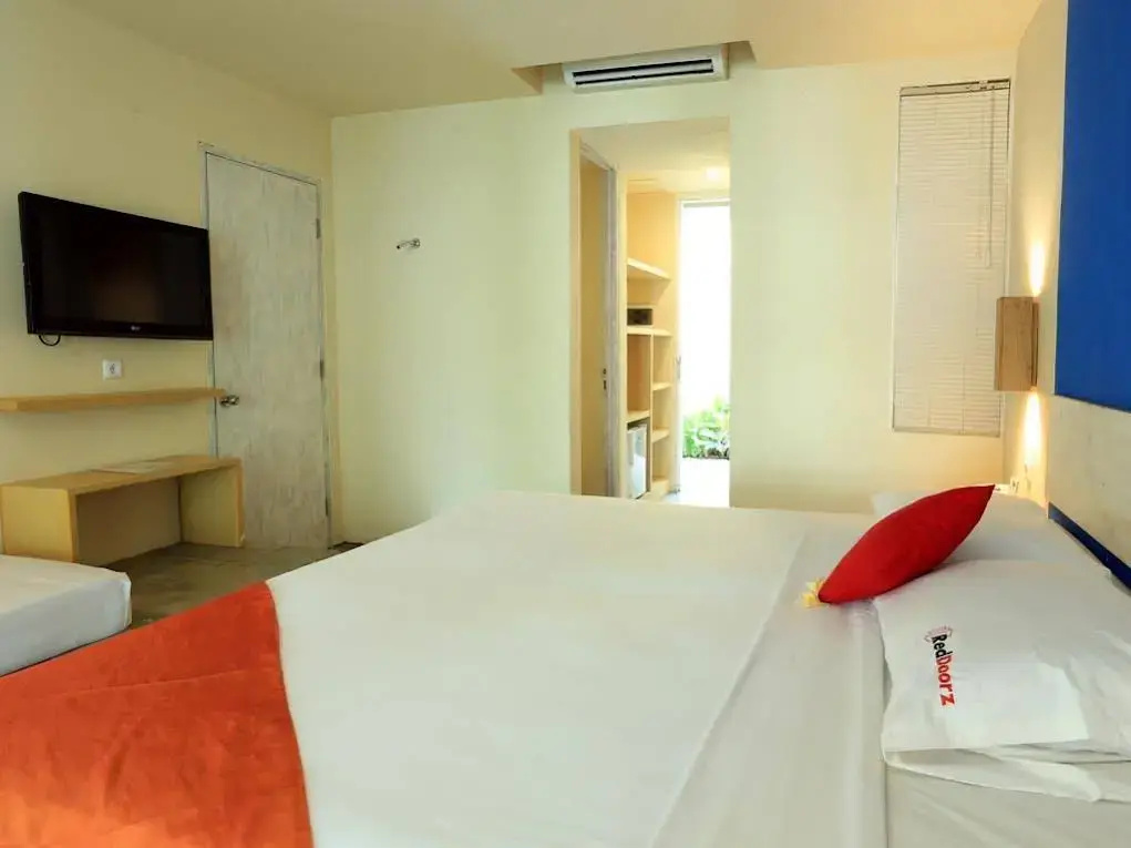 RedDoorz Plus near Kuta Square - Général