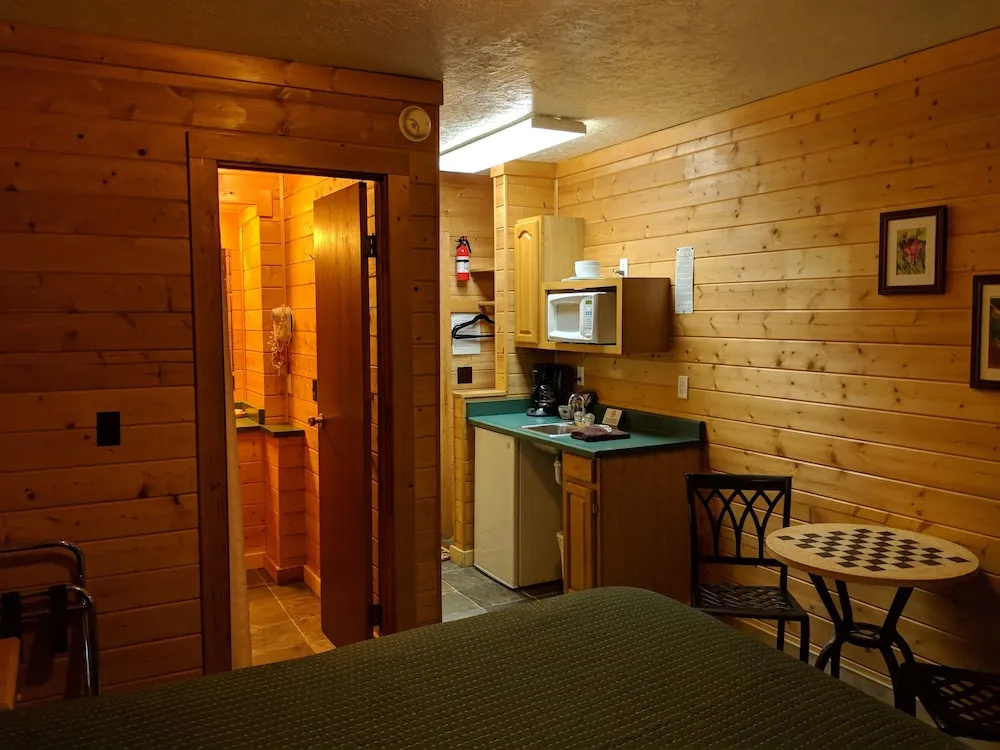 Classic Double room with balcony and with park view (full double bed)