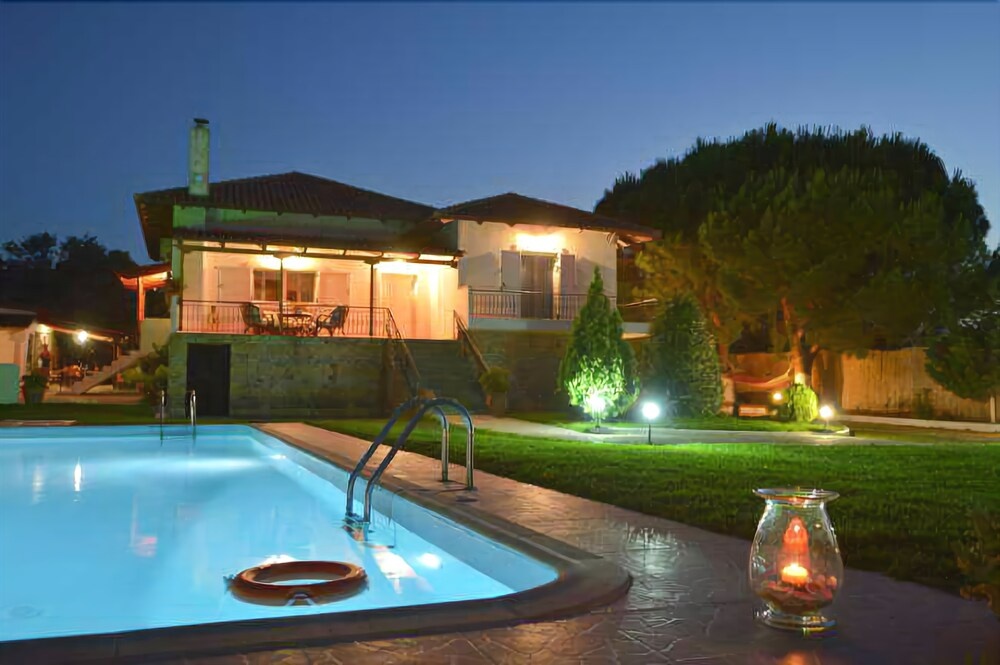 Villa Dimeon 4 * Villa Dimeon 4 *