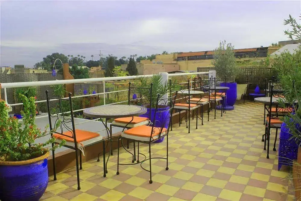 Riad Chouia Chouia - Général