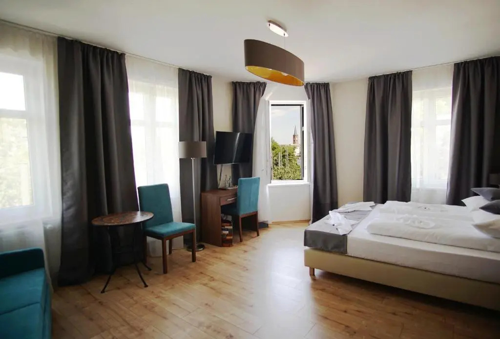 Standard Double room (full double bed)