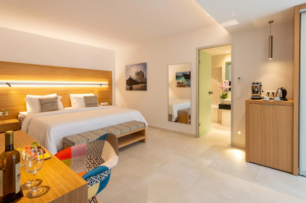 Suite with garden view