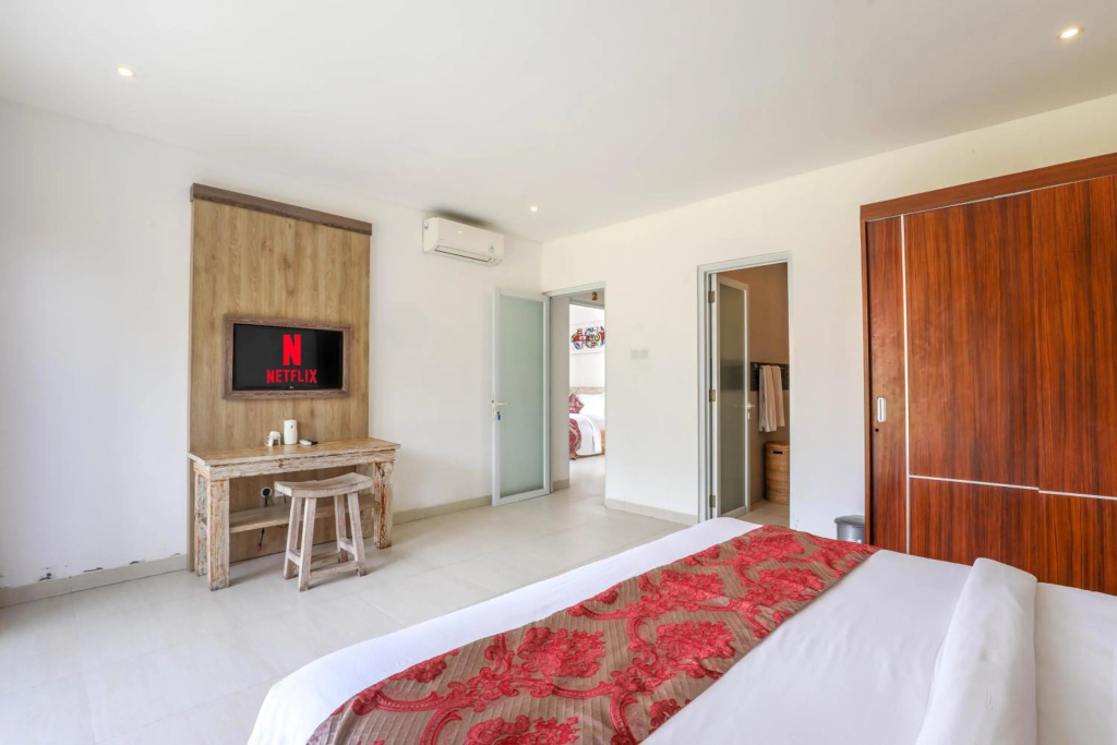Puri Bagus Villa Legian Kuta — 5