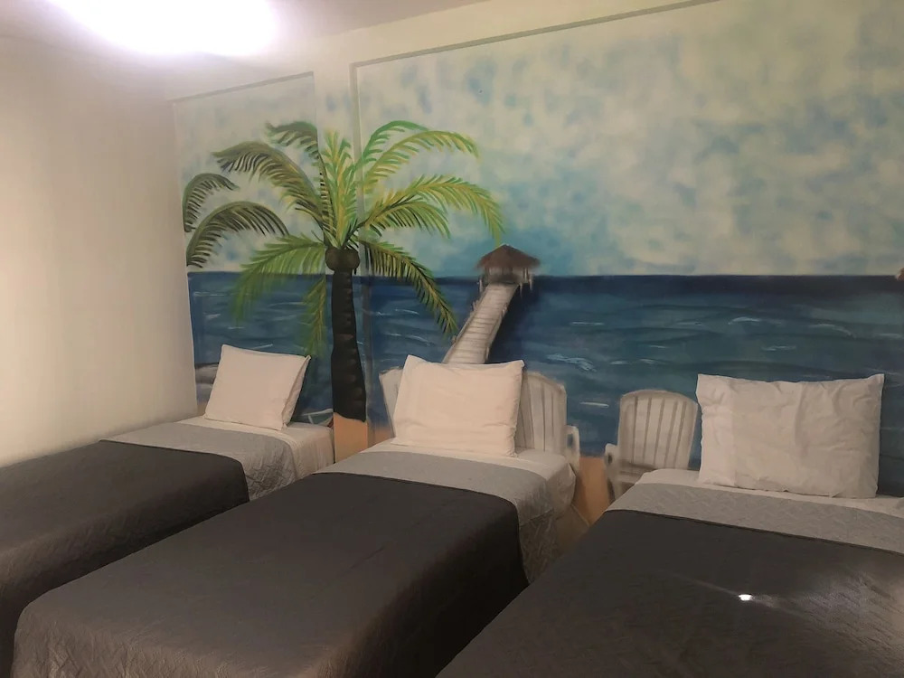 Best Time Inn Hotel - Car Rental — фото 4