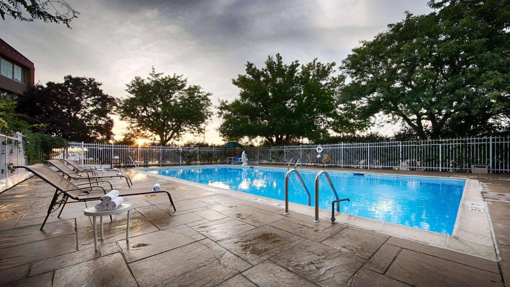 Best Western Plus Chicago Hillside - Général