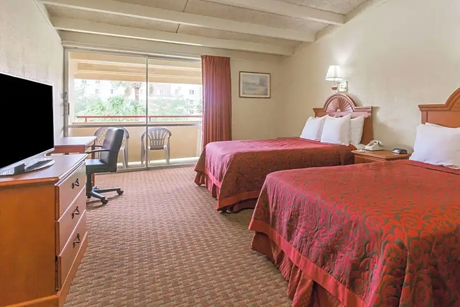 Quadruple Suite