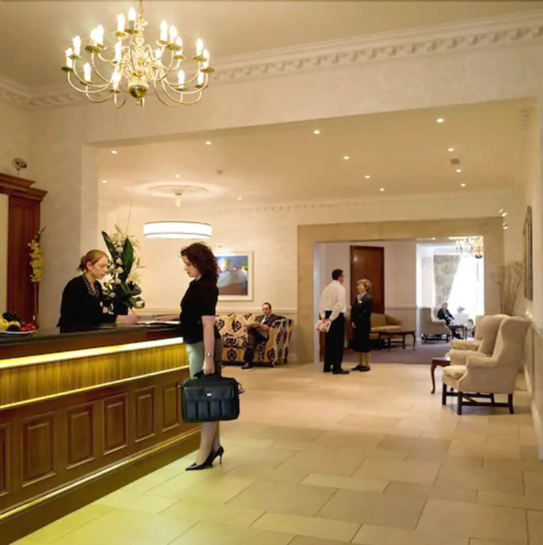 Marine Hotel - Général